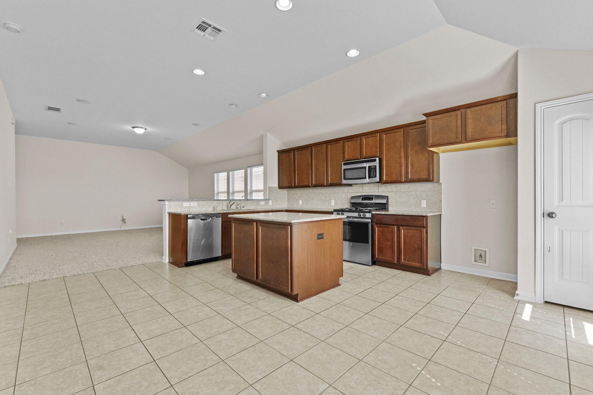 185 Silver Maple DR