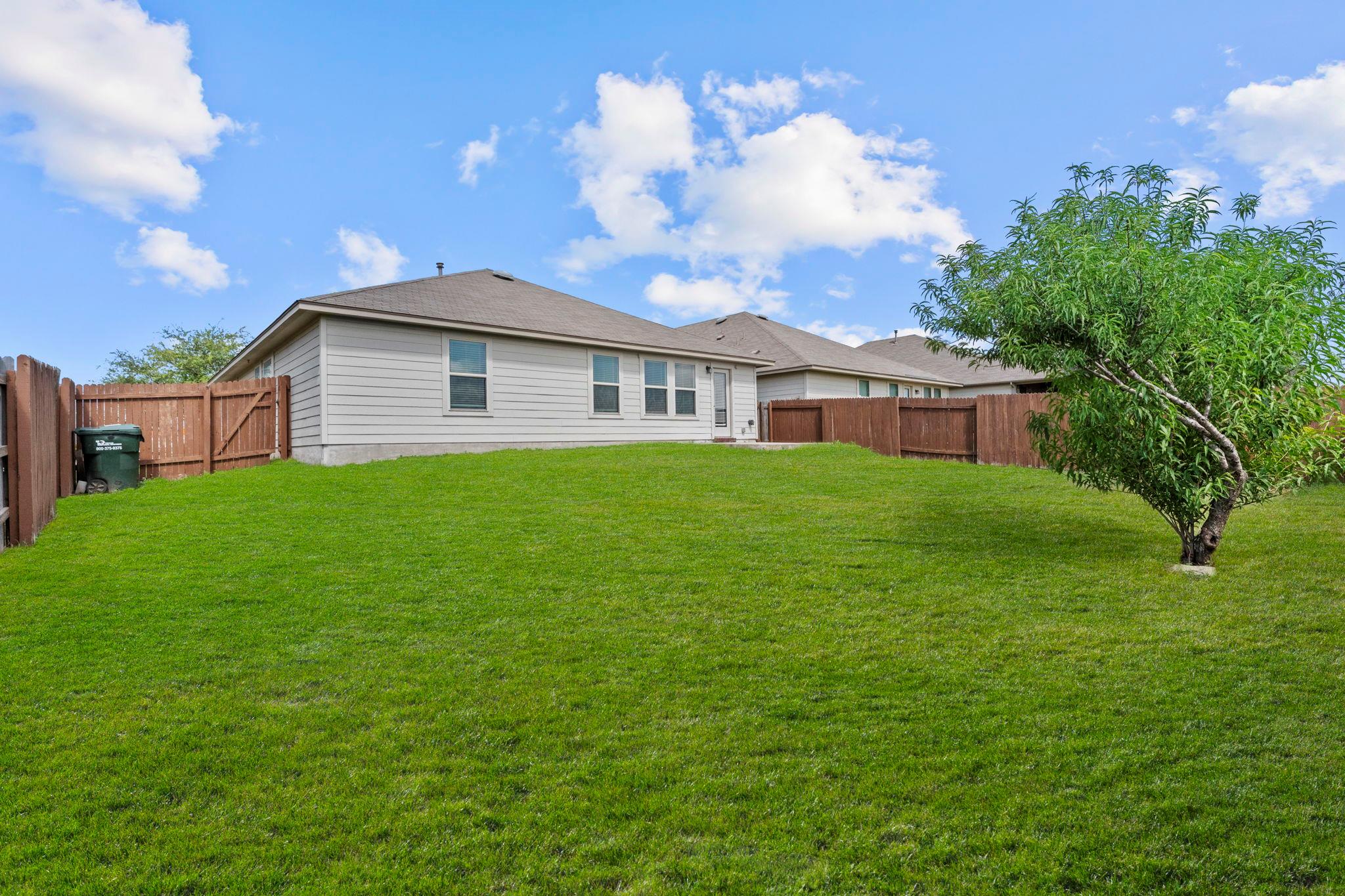185 Silver Maple DR