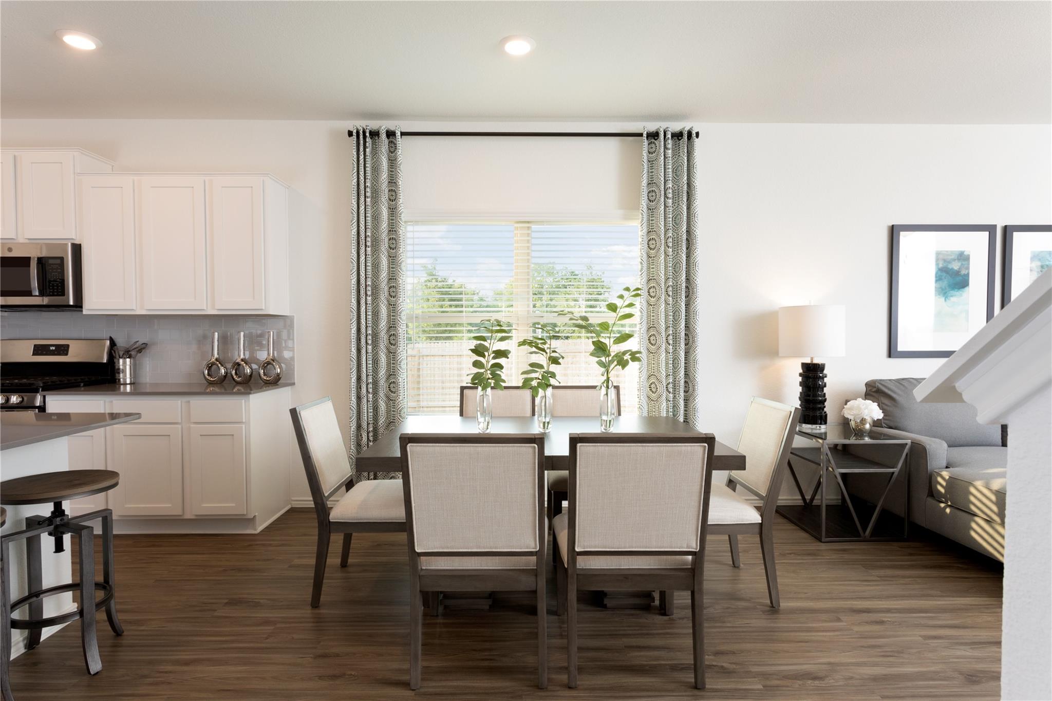 17808 Indigo Bunting LN