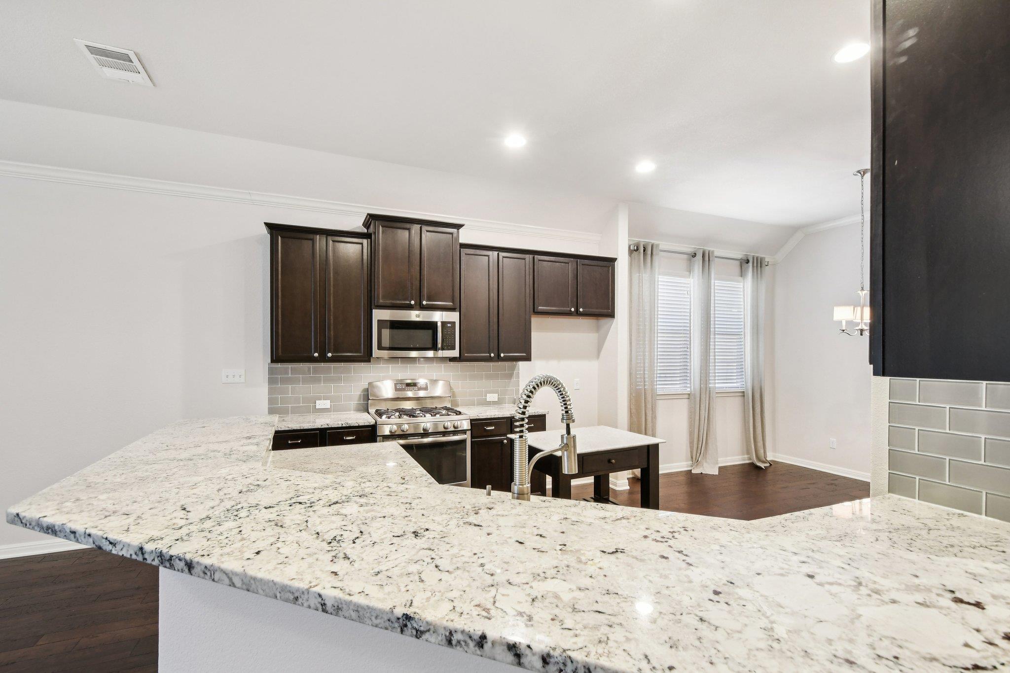 2244 Hilltop Climb DR