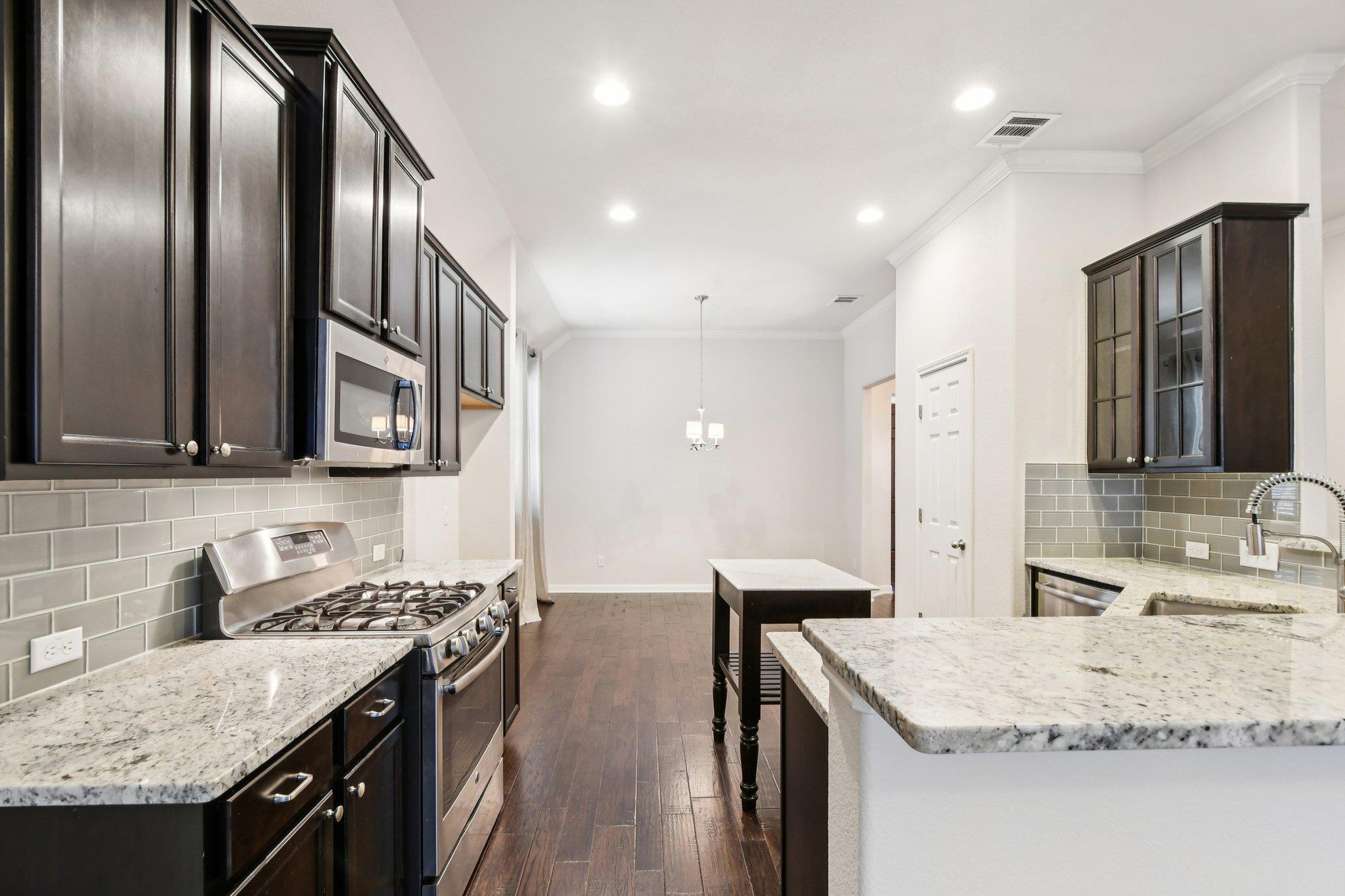 2244 Hilltop Climb DR