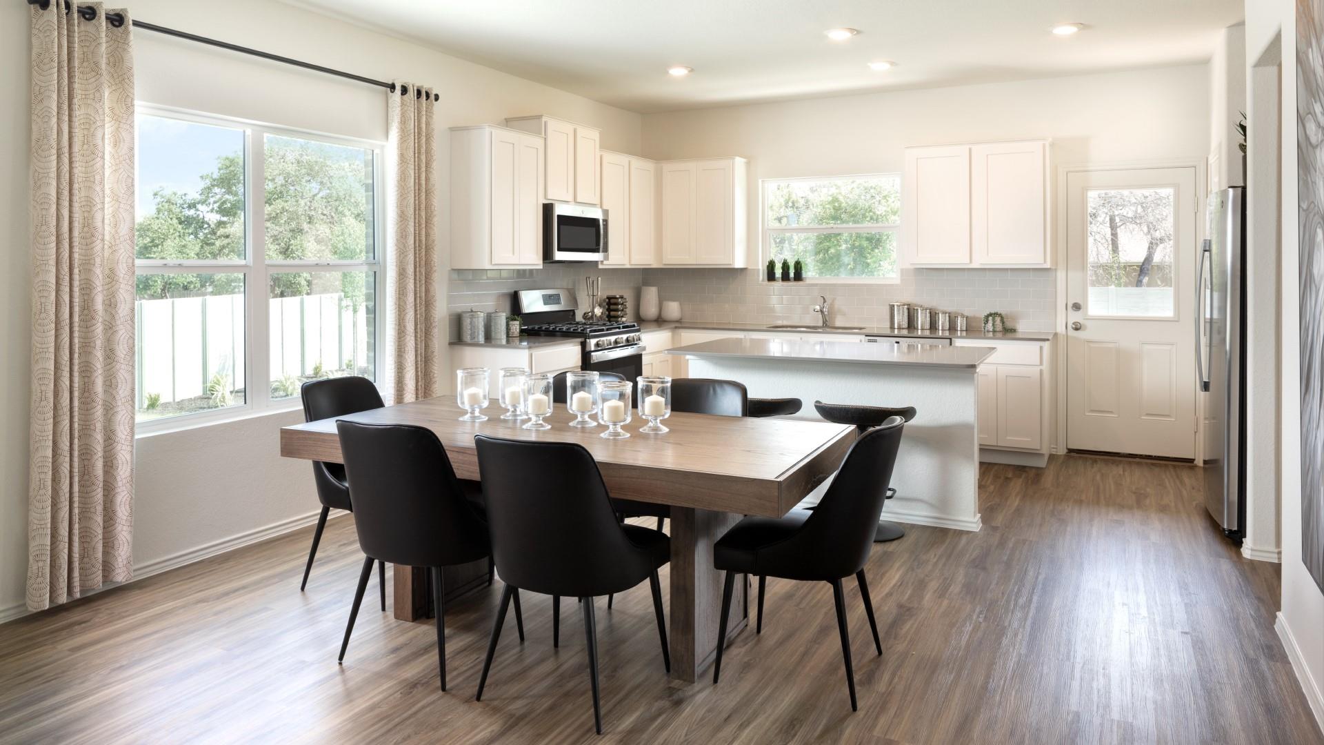 17814 Indigo Bunting LN