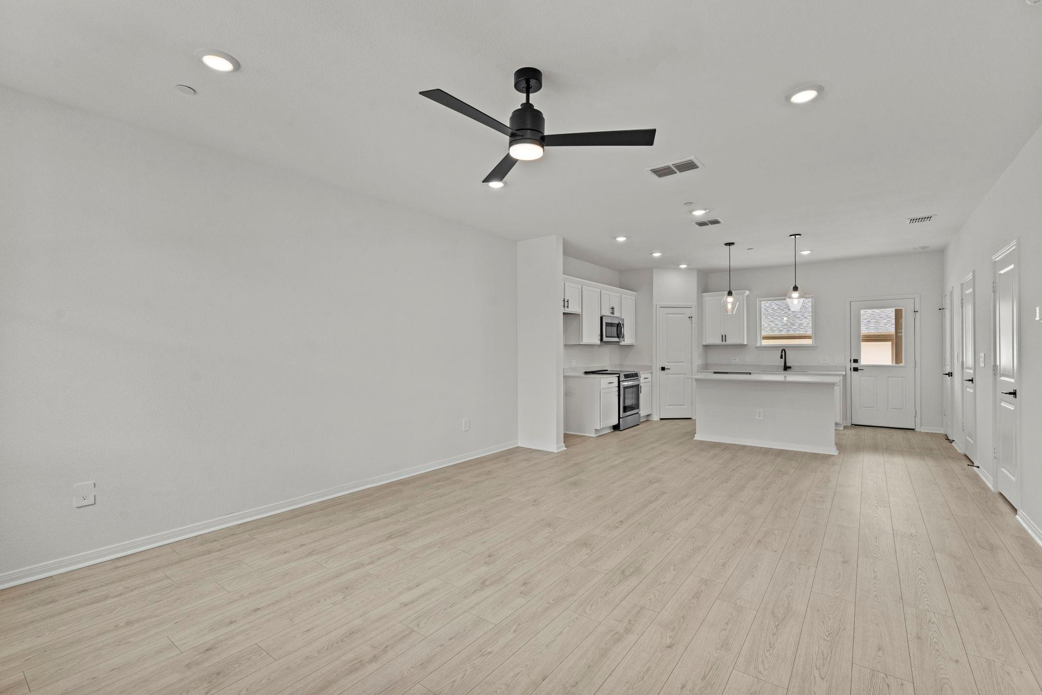 2535 Violet Theo LN