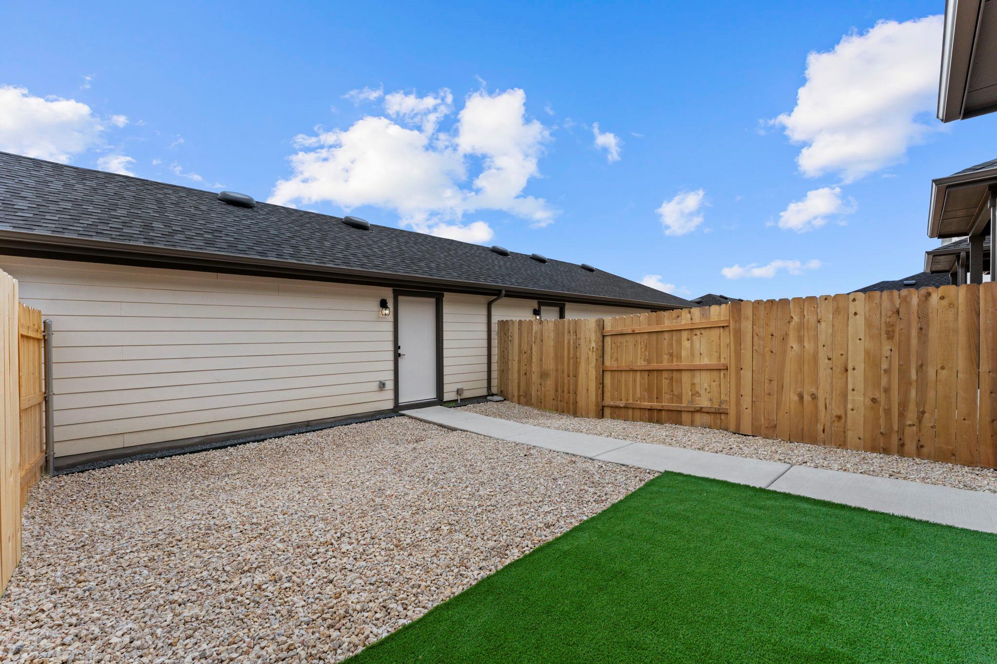 2535 Violet Theo LN