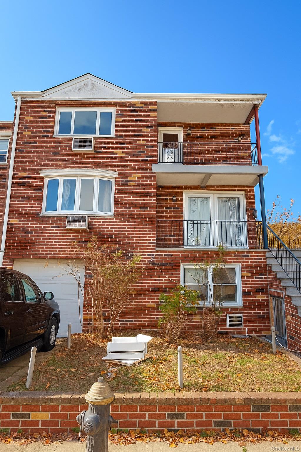 2460 Batchelder Street Unit: 2