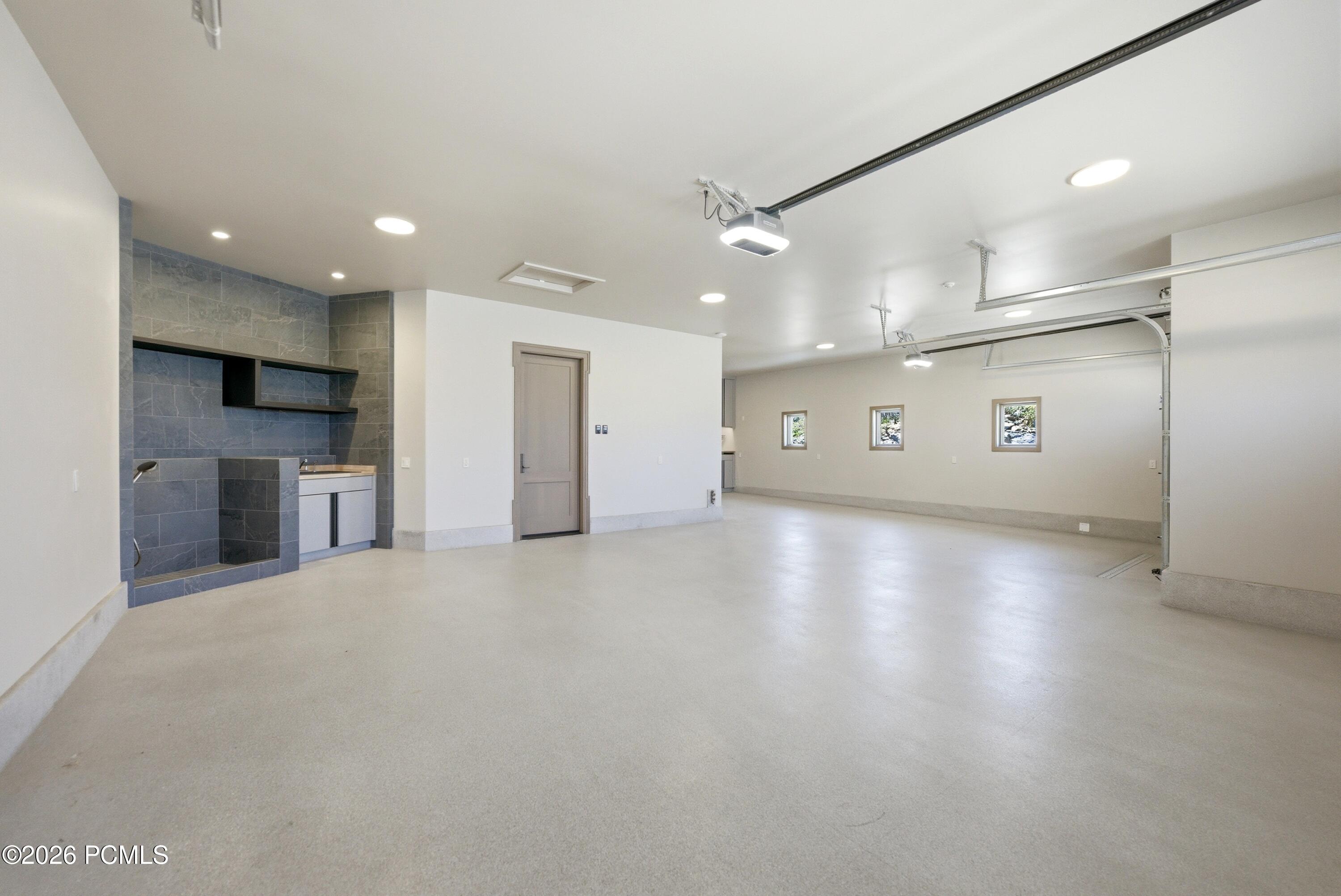 2350 E Slingshot Way