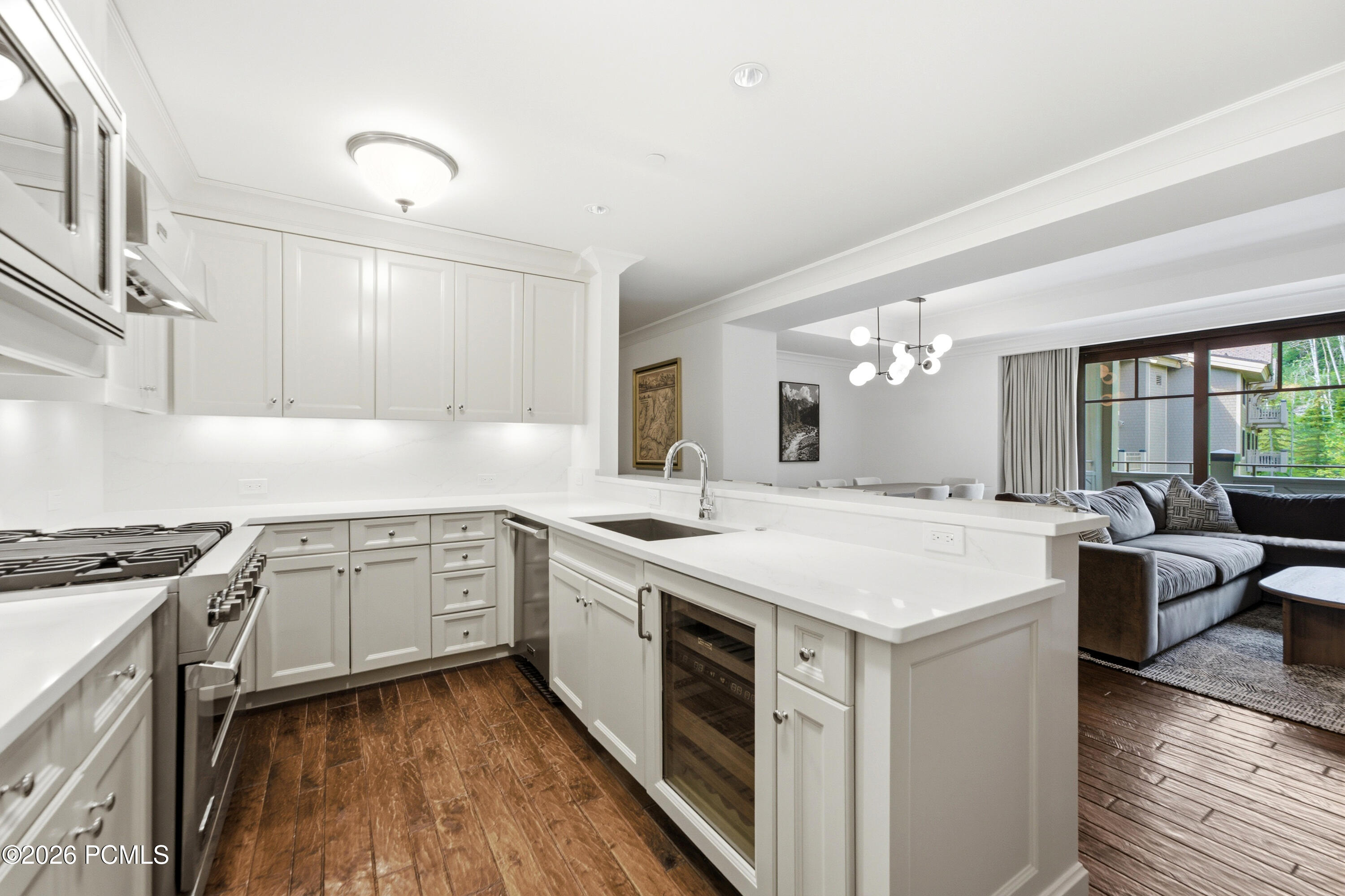 9100 Marsac Avenue 901/903
