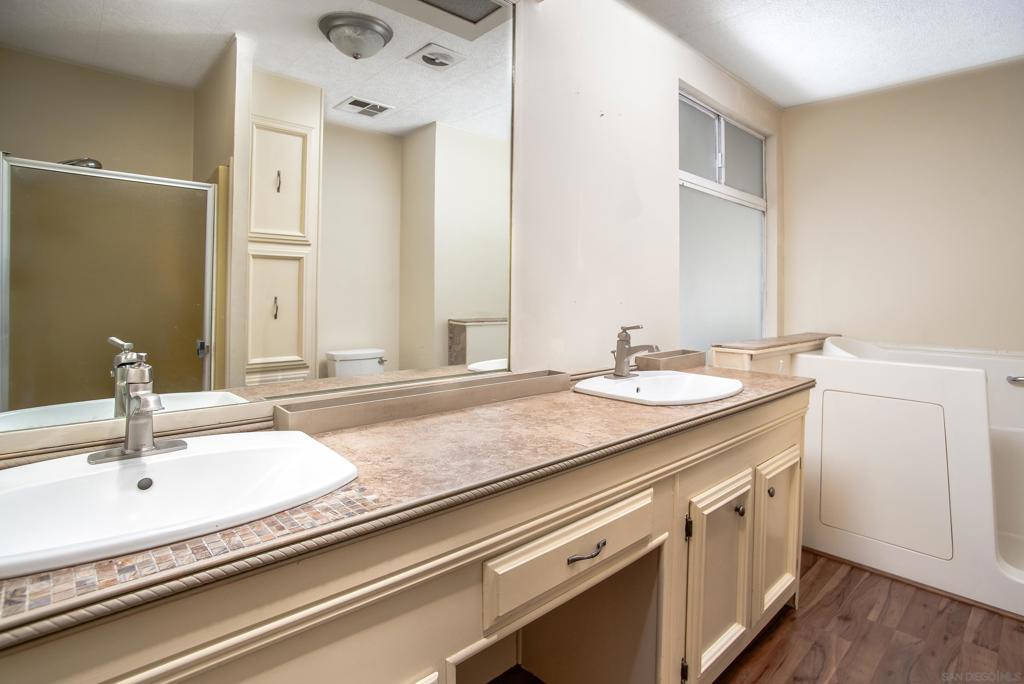 276 N El Camino Real 138