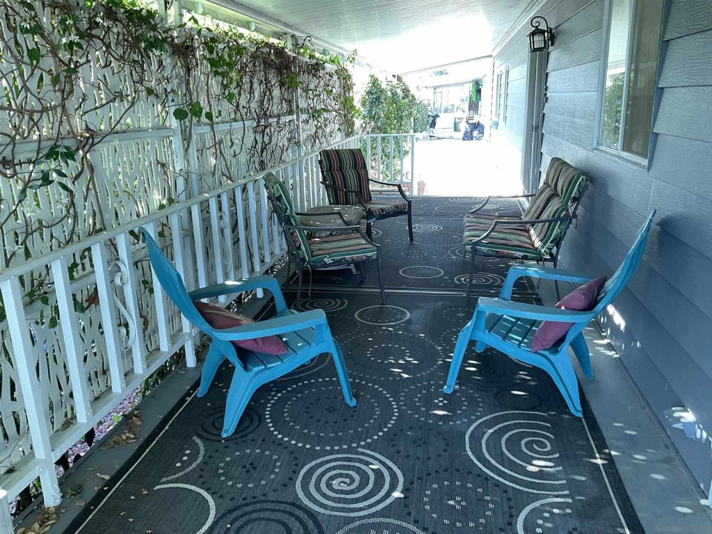 276 N El Camino Real 138