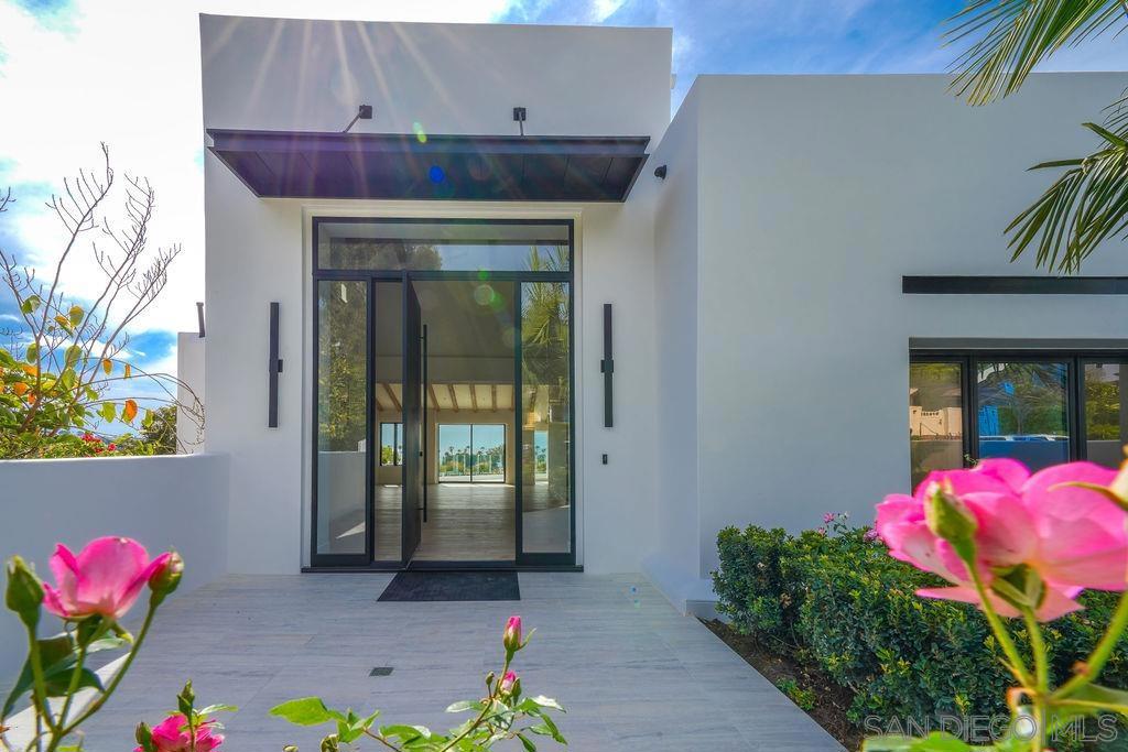 8308 Calle Del Cielo