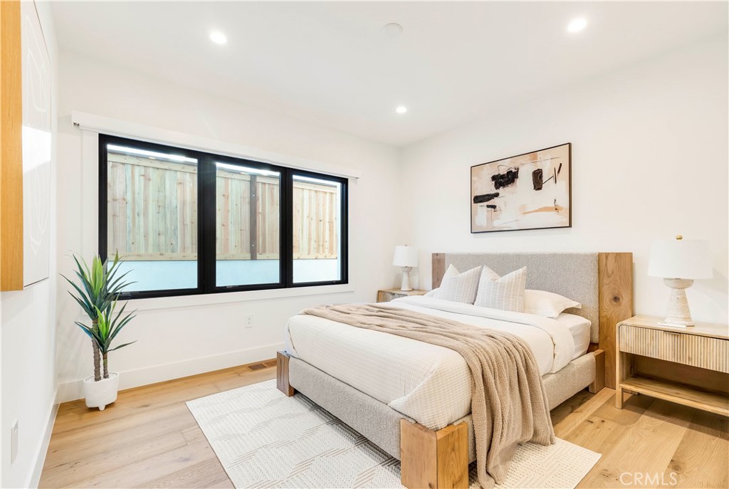 1759 Glenneyre Street