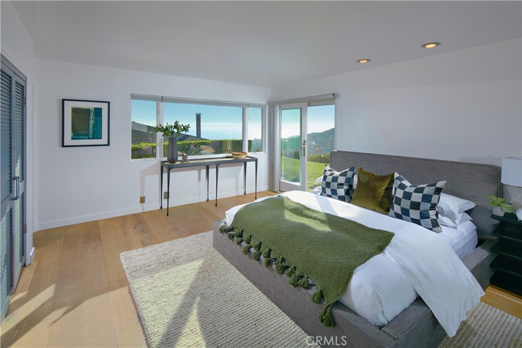 1275 Skyline Drive