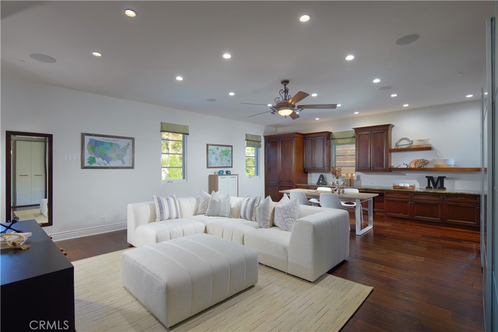 45 Beach View Avenue