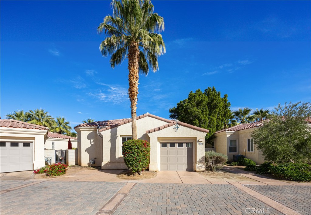 80878 Via Puerta Azul