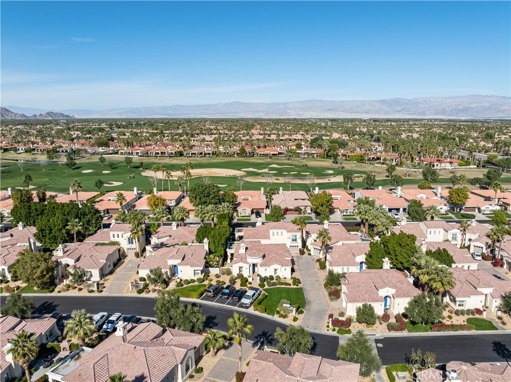 80878 Via Puerta Azul