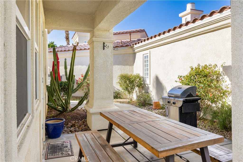 80878 Via Puerta Azul