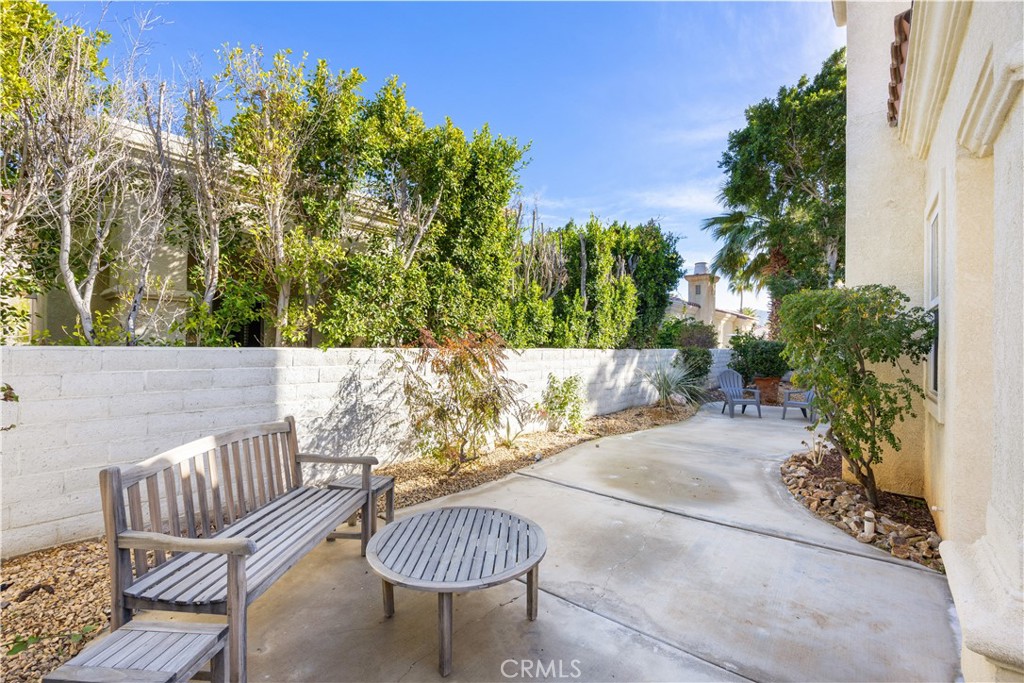 80878 Via Puerta Azul