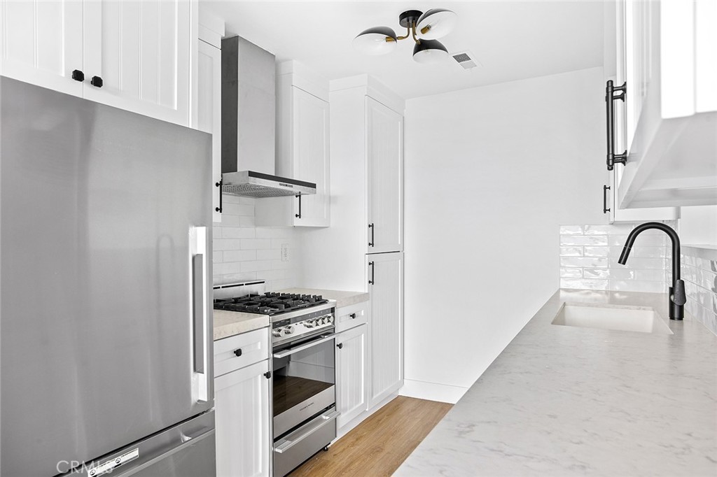 1741 Tustin Avenue 15