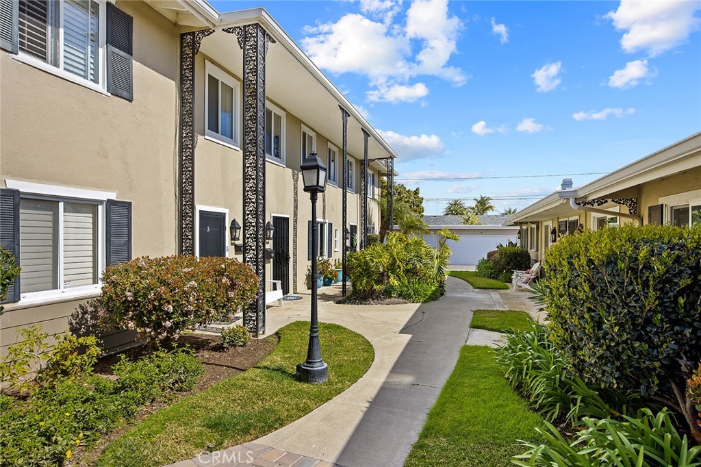 1741 Tustin Avenue 15