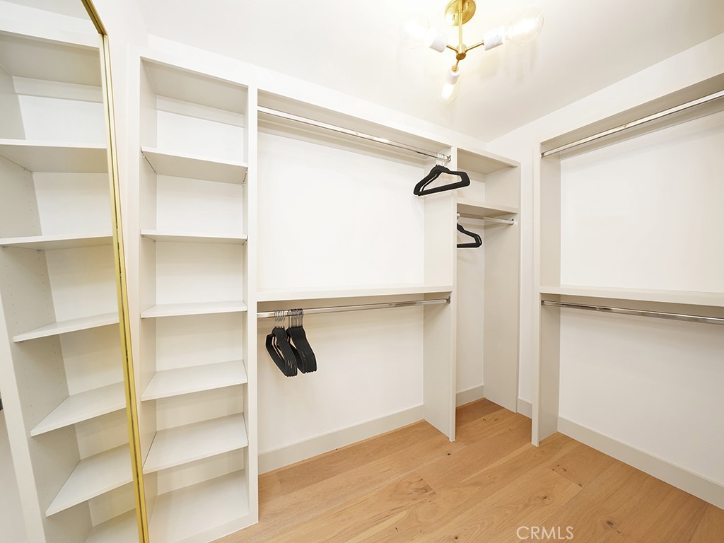 305 Avenida Cerritos