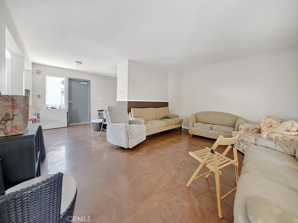 333 Newport Avenue 201