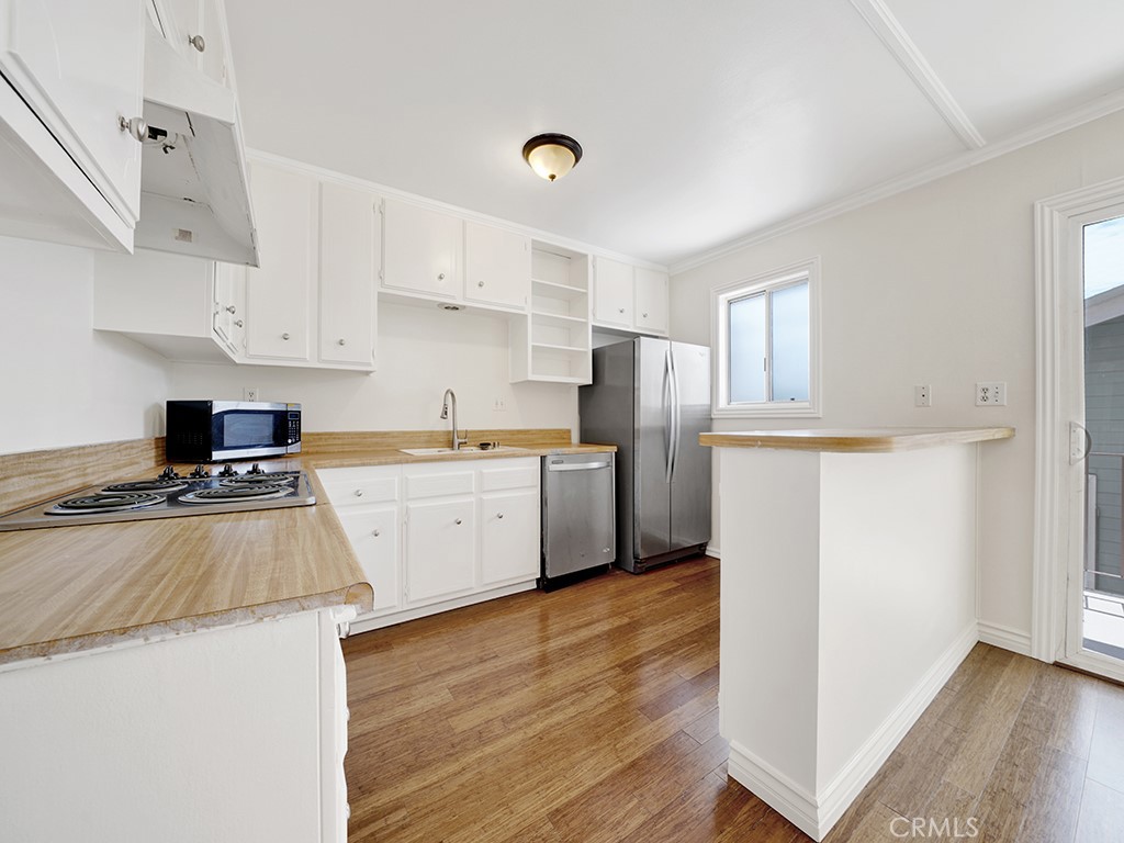 333 Newport Avenue 201