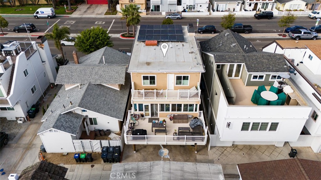 109 E Balboa Boulevard