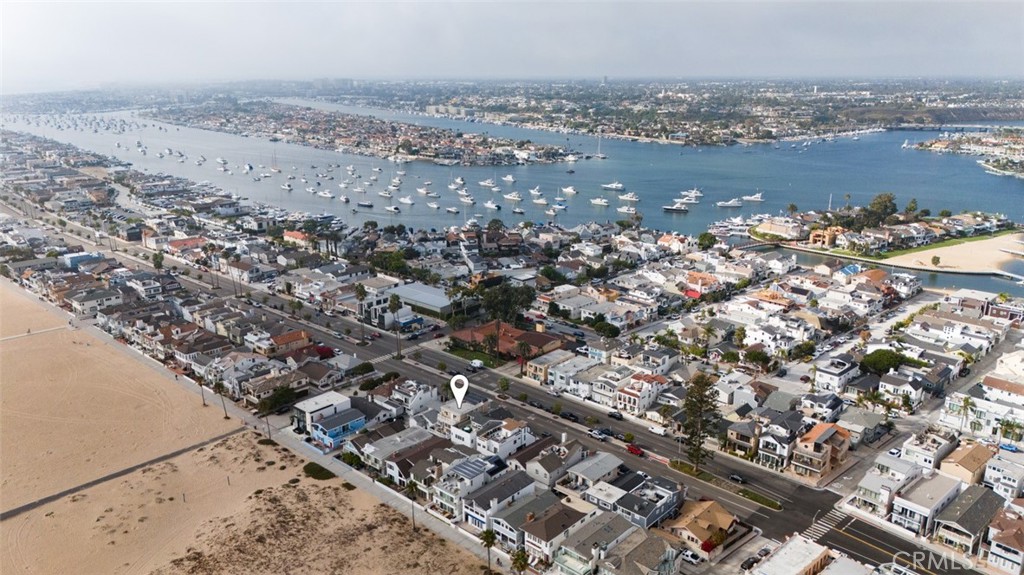 109 E Balboa Boulevard