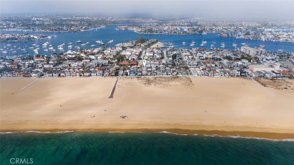 109 E Balboa Boulevard