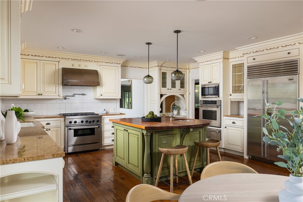 3 Cypress Point Lane