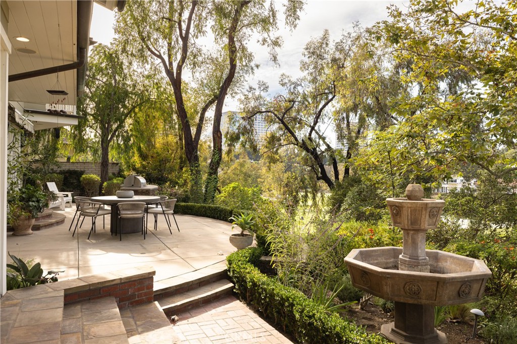3 Cypress Point Lane