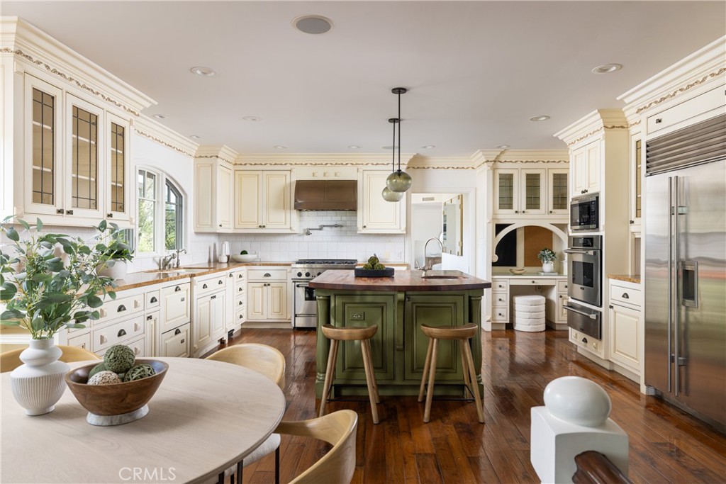 3 Cypress Point Lane