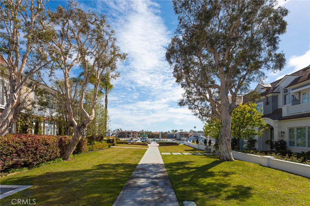 14 Beacon Bay