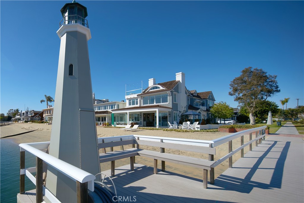 14 Beacon Bay