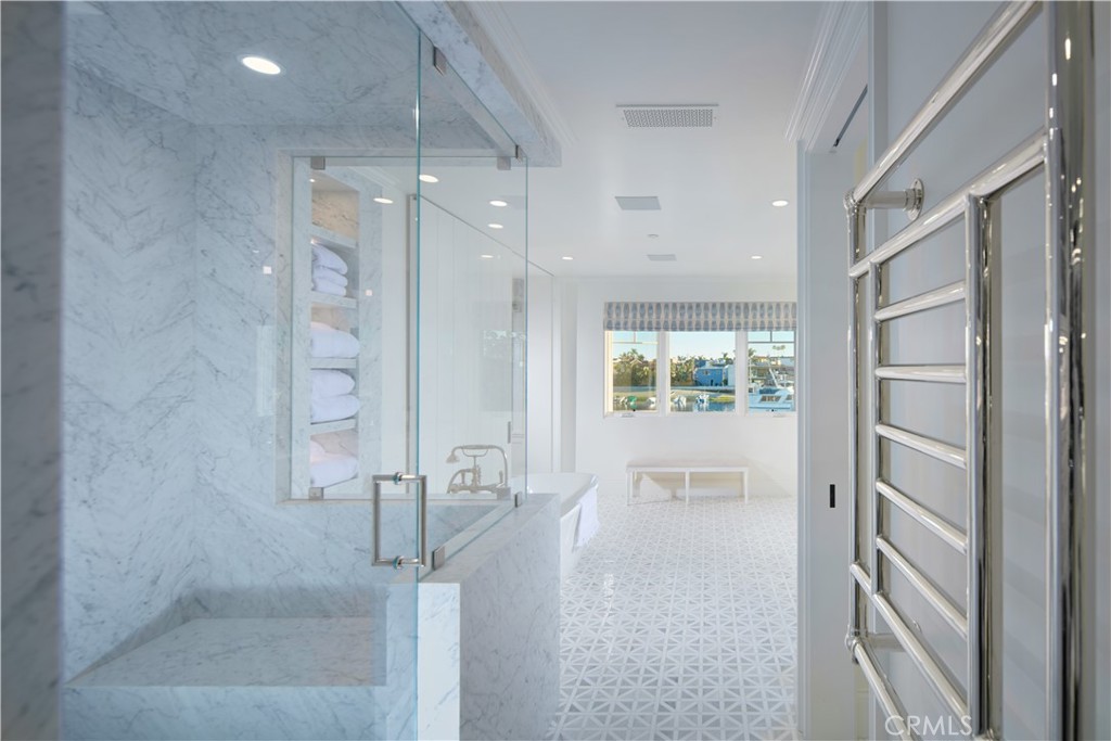 14 Beacon Bay