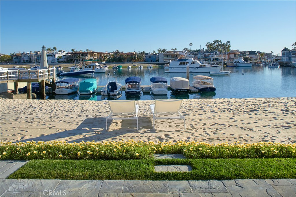 14 Beacon Bay
