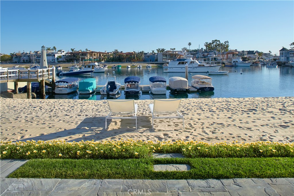 14 Beacon Bay