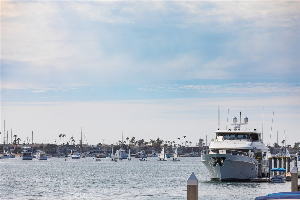 14 Beacon Bay