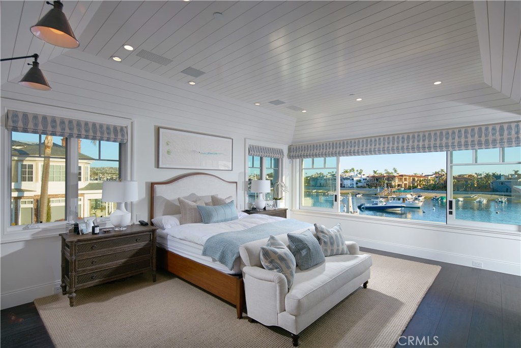 14 Beacon Bay