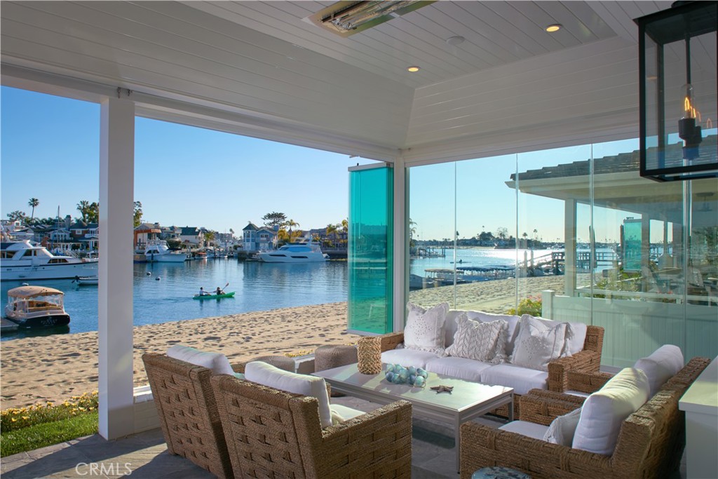 14 Beacon Bay