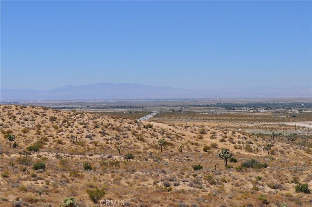 0 VAC/121 STE(PAV)/VIC AVE W