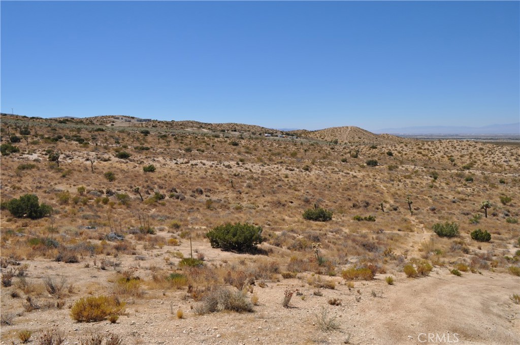 0 VAC/121 STE(PAV)/VIC AVE W