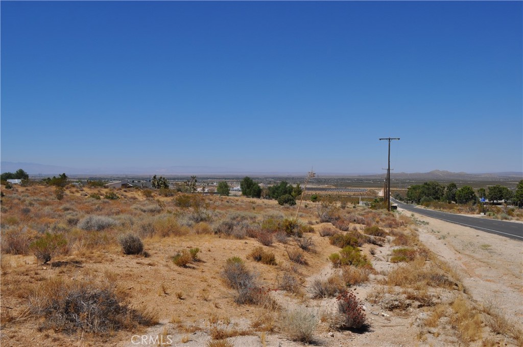 0 VAC/121 STE(PAV)/VIC AVE W