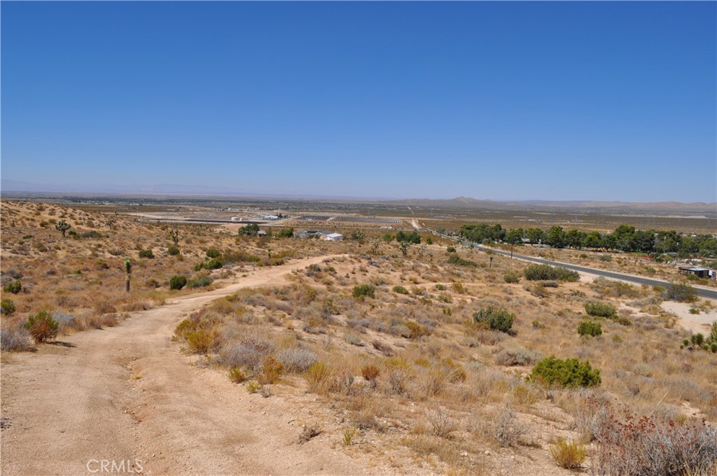 0 VAC/121 STE(PAV)/VIC AVE W