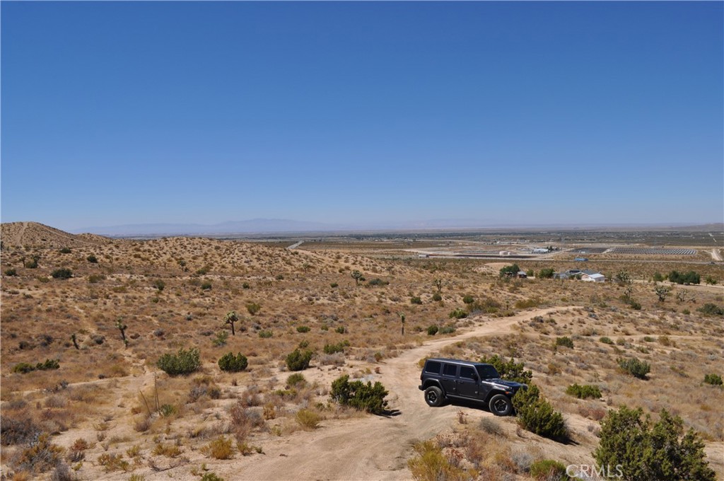 0 VAC/121 STE(PAV)/VIC AVE W