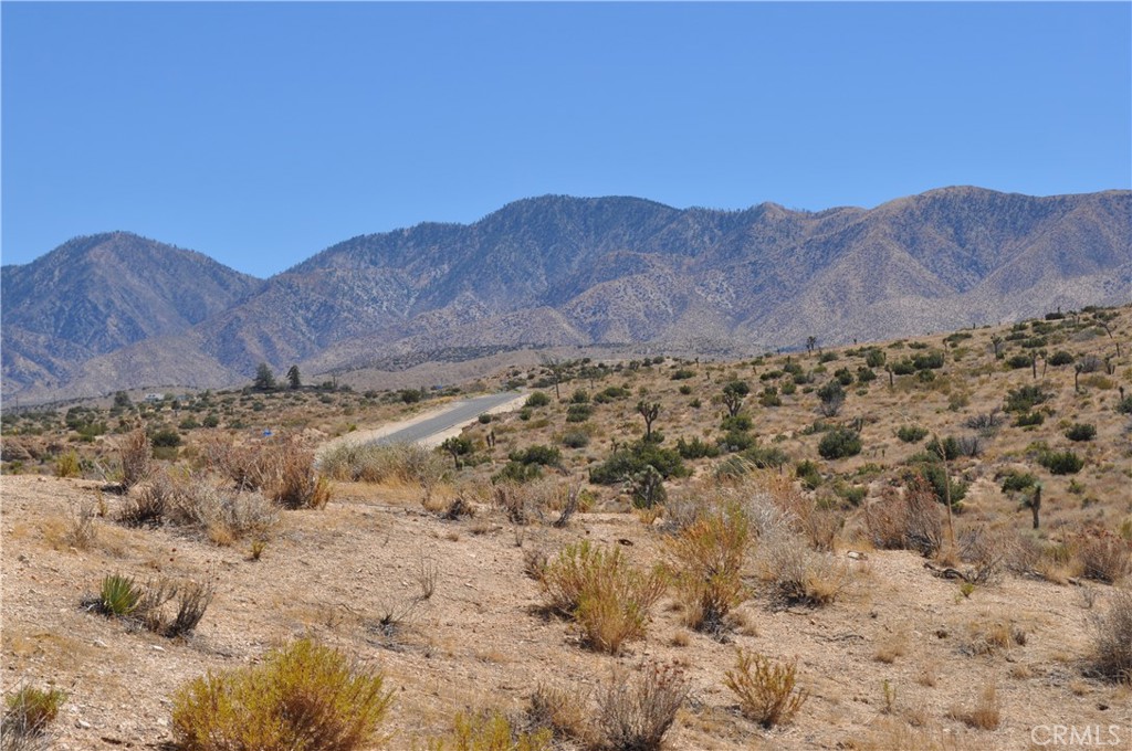 0 VAC/121 STE(PAV)/VIC AVE W