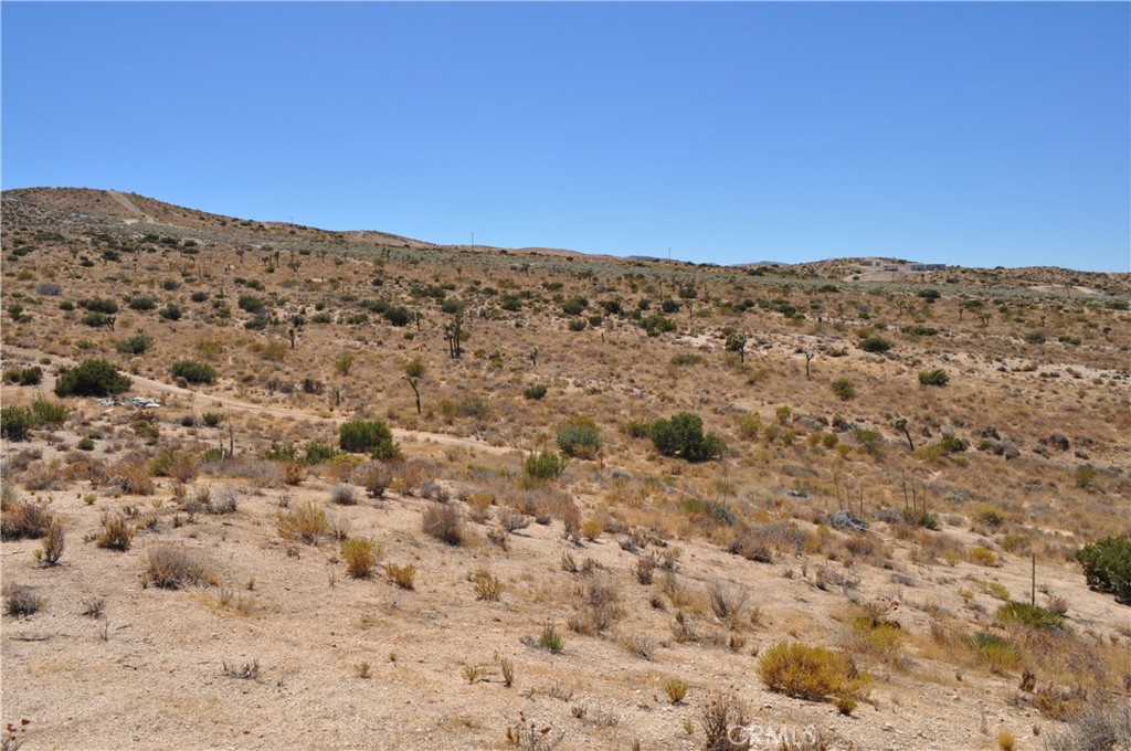 0 VAC/121 STE(PAV)/VIC AVE W