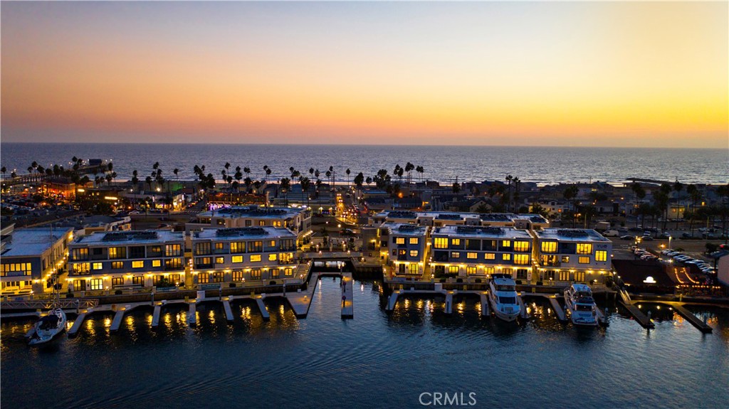 2230 Newport Boulevard 301