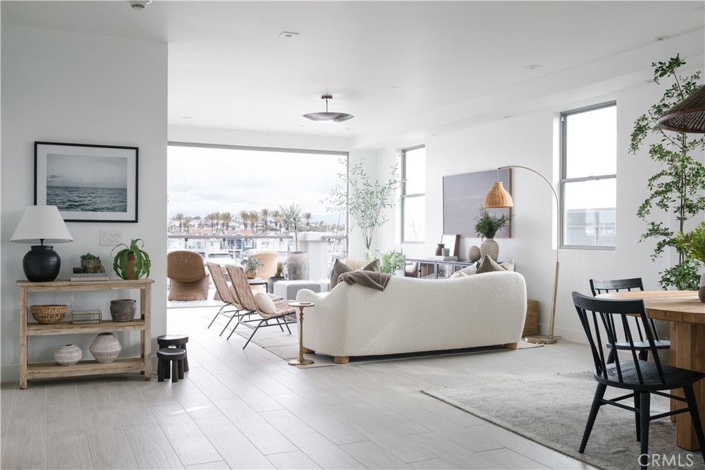 2230 Newport Boulevard 301