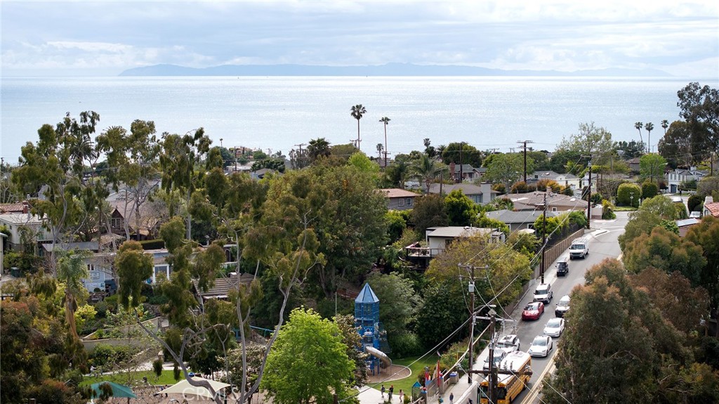 815 Bluebird Canyon Drive